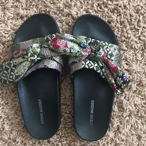 Steve Madden Slides